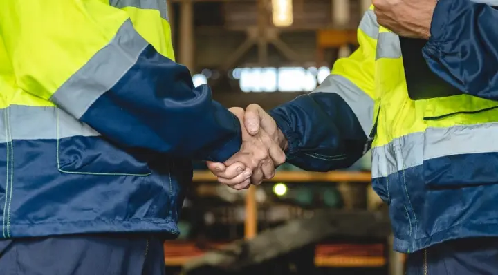 Chuyển giao thiết bị/công nghệ